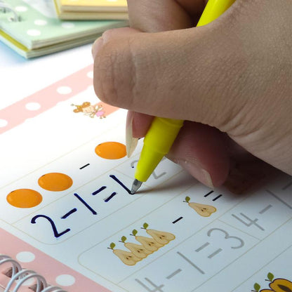 Kit 4 Cadernos Mágicos de Caligrafia Infantil + 6 Canetas + 20 Recargas — Reutilizável